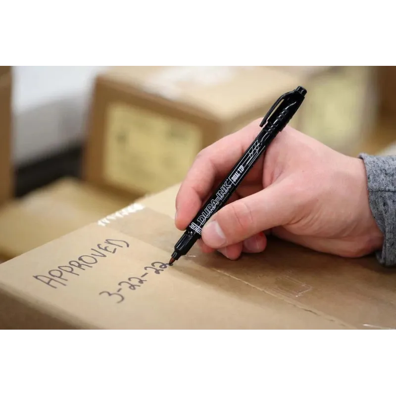 Markeris DURA-INK Dual Tip, 0.7 MM, Juod