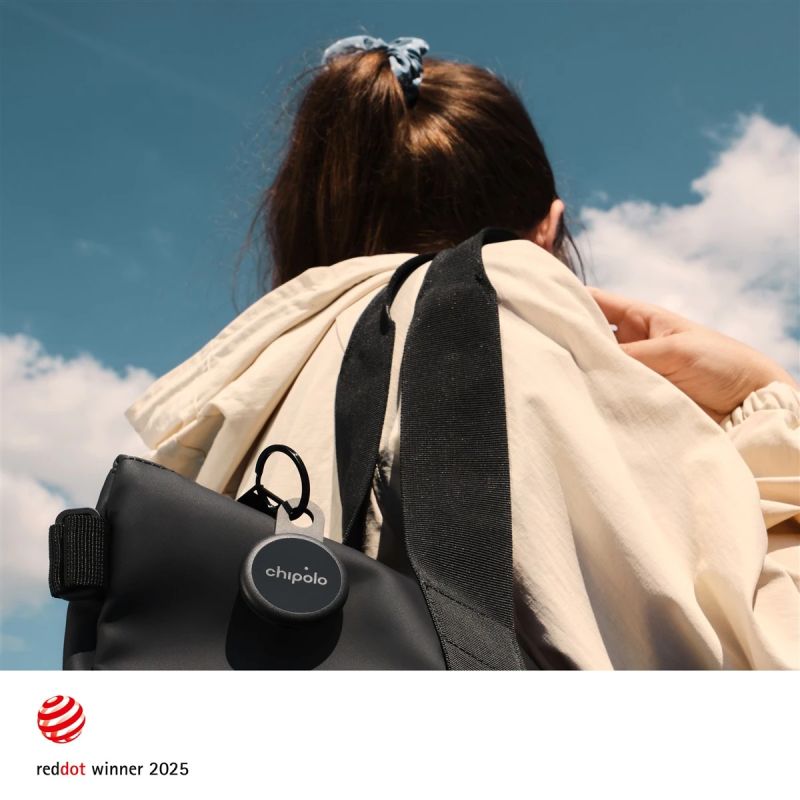 Chipolo LOOP – Rechargeable Bluetooth Tracker with Silicone Loop for iOS & Android, Charcoal