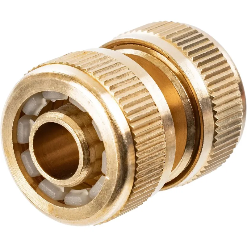 Brass 1-2'' hose coupler.