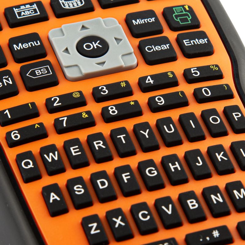 SPECIALIST+ portable label printer