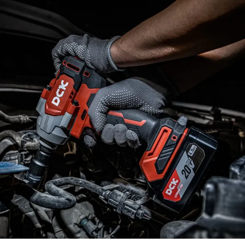 Bezvada bezsuku triecienuzgriežņatslēga 698 Nm. 1-2, 20V, KDPB698FK, DCK ,2x5,0Ah akumulatori, lādētājs,