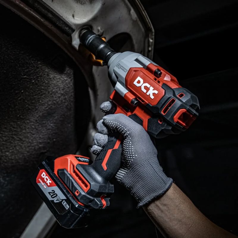 Cordless brushless impact wrench 698 Nm. 1-2, 20V, KDPB698FK, DCK ,2x5,0Ah battery, charger,