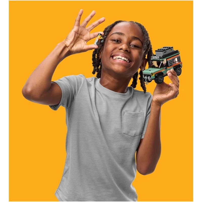 Toy constructor lego 4x4 truck 60447