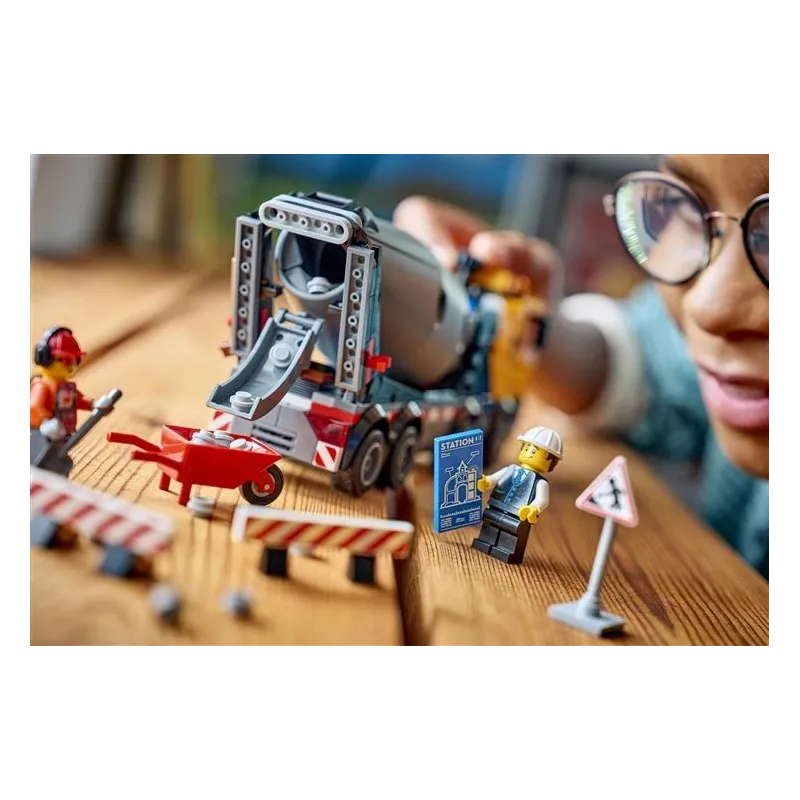 LEGO City Betona maisītājs 60478. 371 gab.