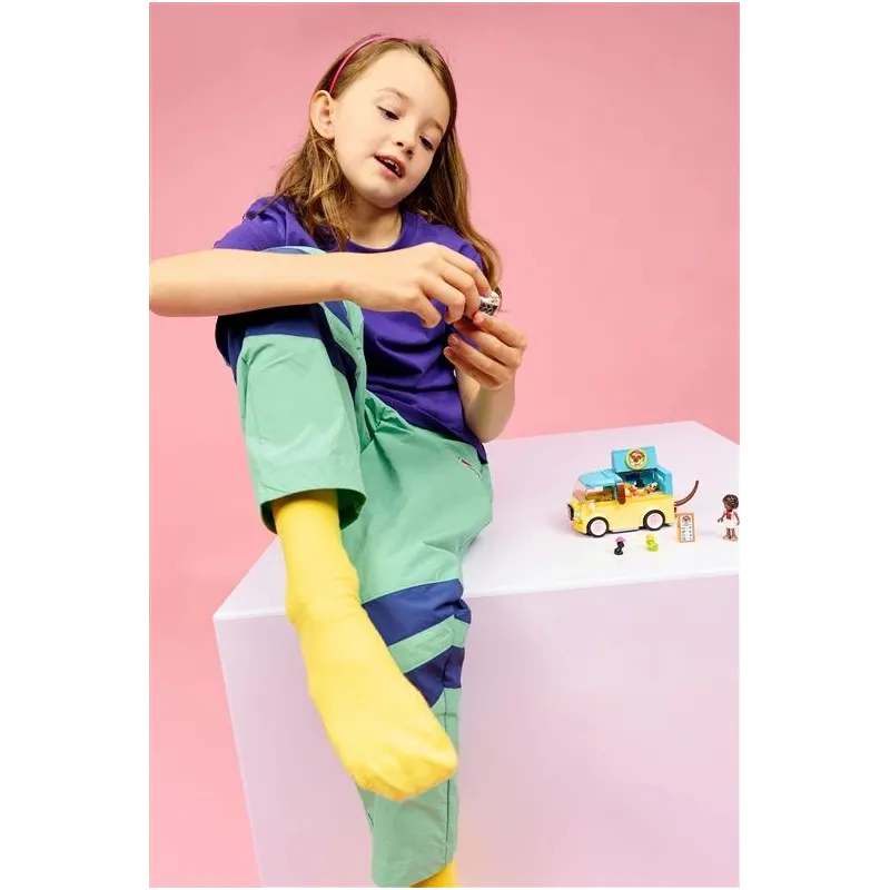 Konstruktors LEGO Friends Mājdzīvnieku busiņš 42678. 237gab