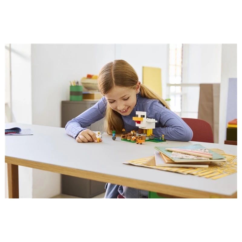 Konstruktors LEGO Minecraft Chicken Farm 21585. 233 gab.