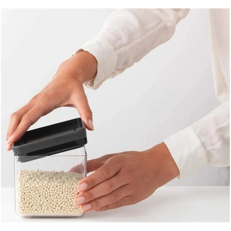 Lielapjoma produktu konteiners Brabantia. 0.7 l