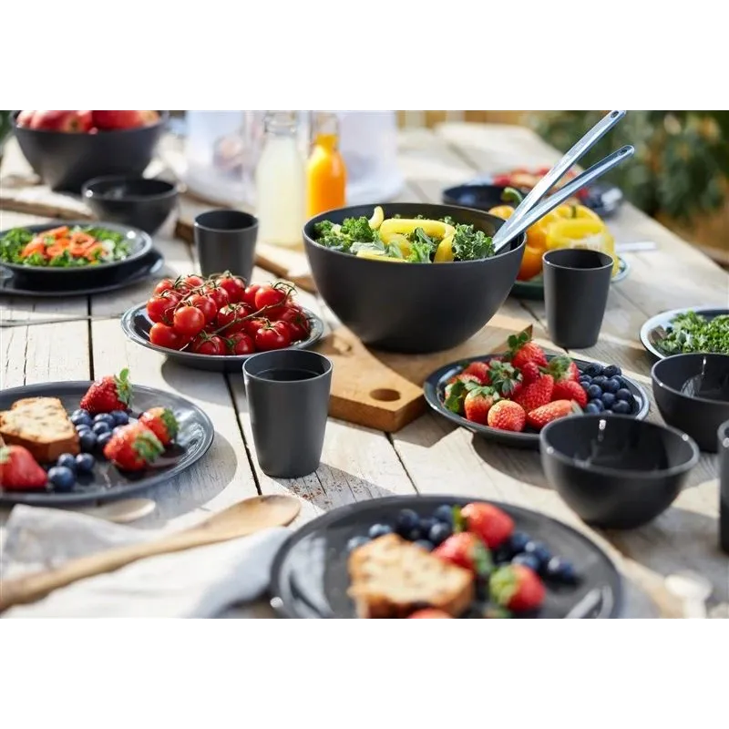 Šķīvīši. 26 cm. plastmasa. melna