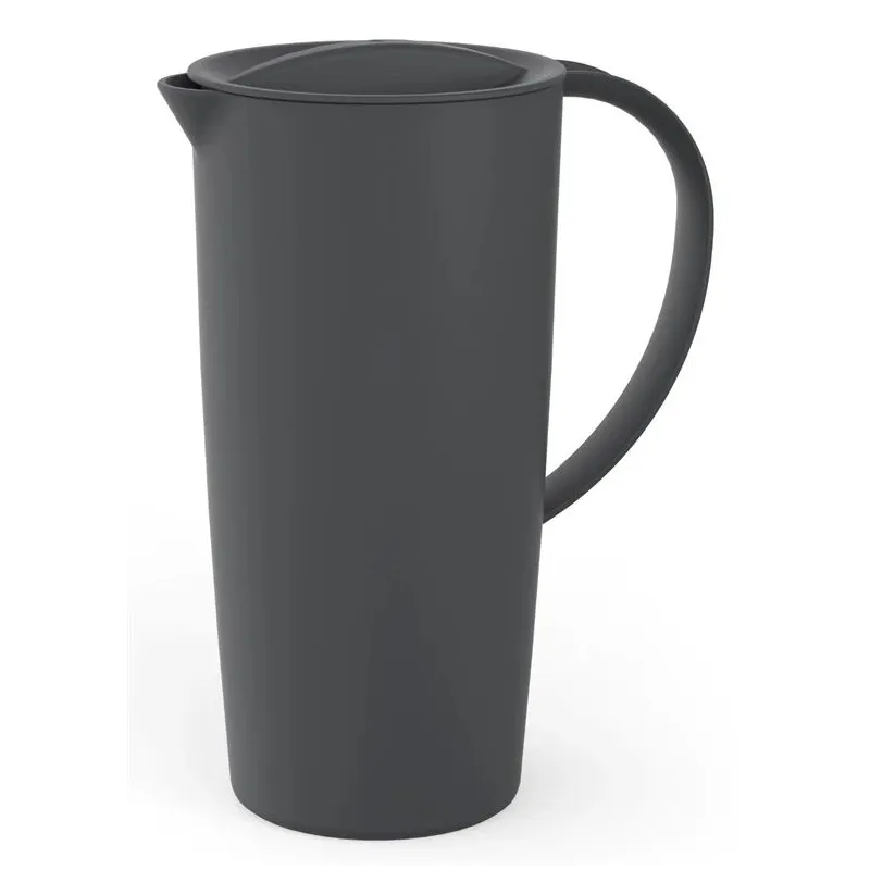 Plastmasas krūze. 1.2 ml. 10.5 cm. plastmasa. melna