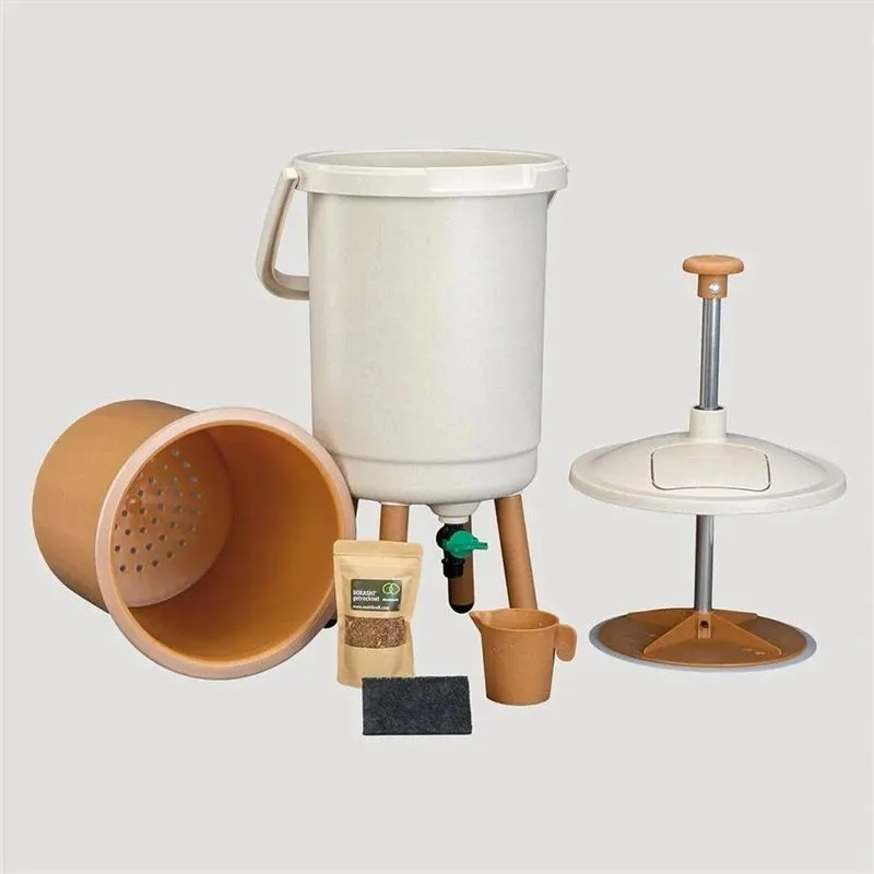 Komposta kaste. 27 cm x 27 cm x 57 cm. 11 l