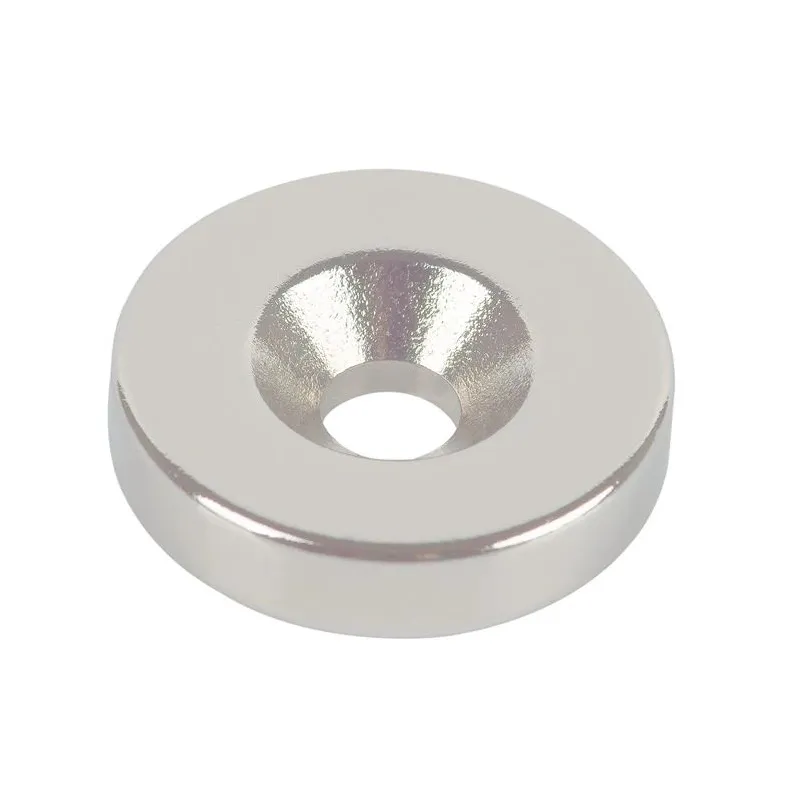 Magnēti skrūvējami 18x4mm 4gab