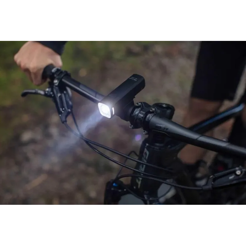 Velosipēdu lukturu komplekts Giant Recon ,HL 1100 + TL 200,