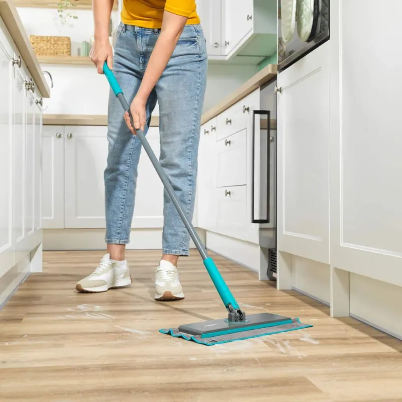 Beldray LA00000020UFEU7 Anti-Bac Clip-To-Grip Floor Mop &amp, Cloth Set