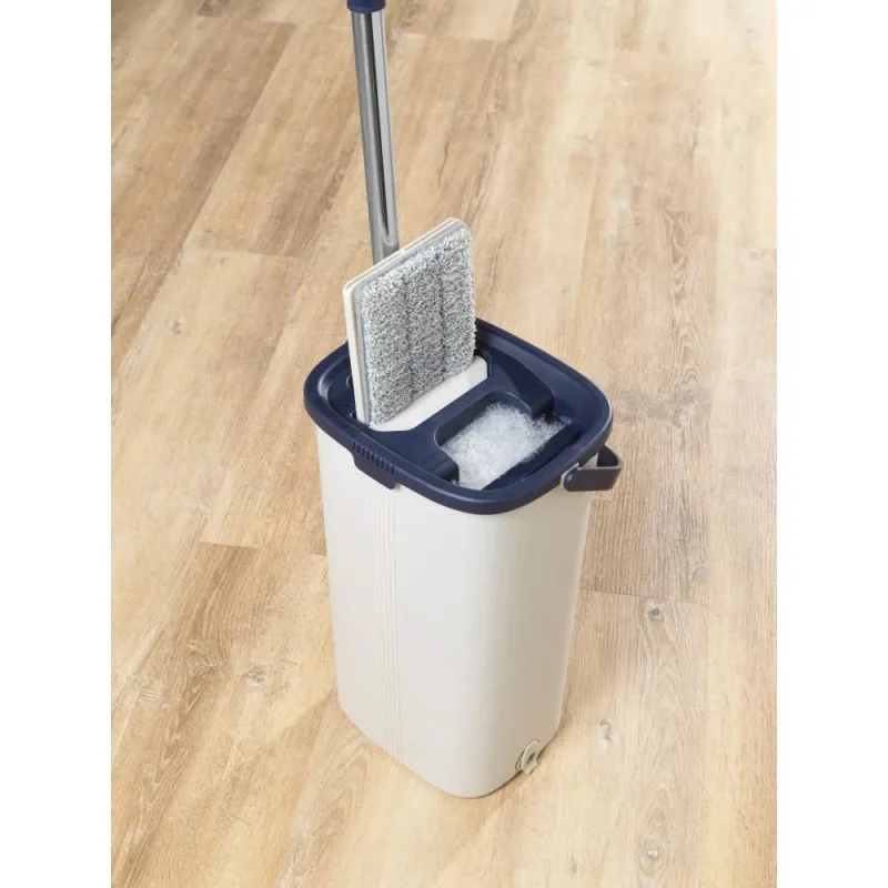 Beldray LA00000008EU7 Flat Head Mop &amp, Bucket