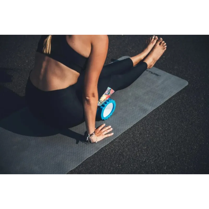 Masāžas rullītis TUNTURI Yoga Foam Grid Roller 33cm, zils