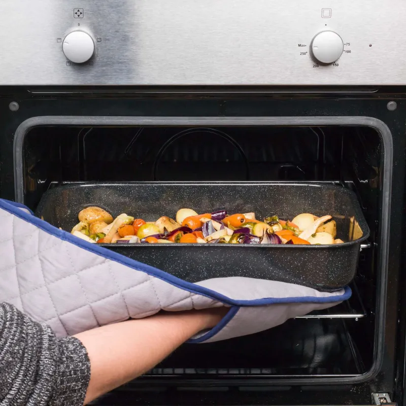 Russell Hobbs CW114311 VIT Enamel 42cm deep roaster