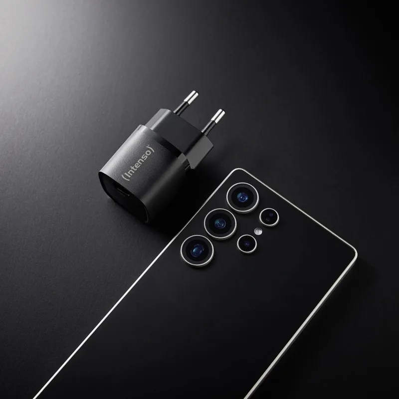 Power adapter usb-c gan-7803060 intenso