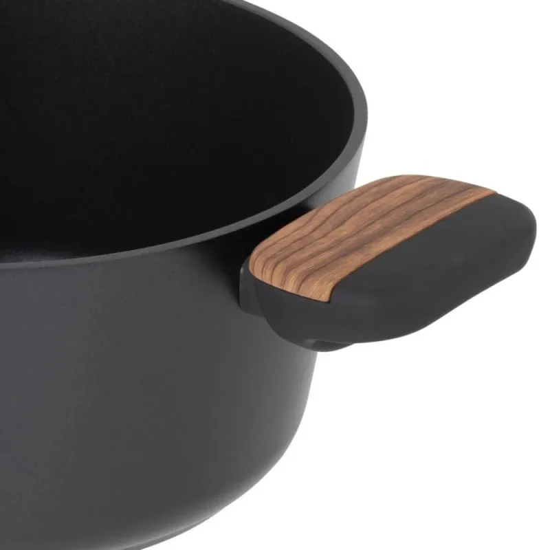 Casserole d20cm 2.6l-93187 resto