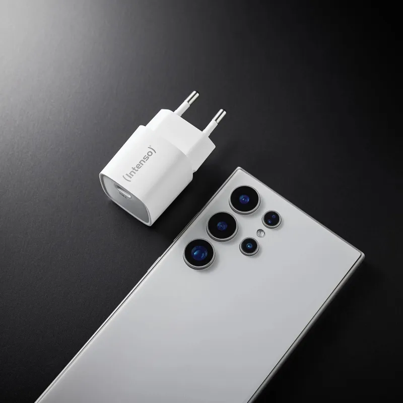 Power adapter usb-c gan-7803062 intenso