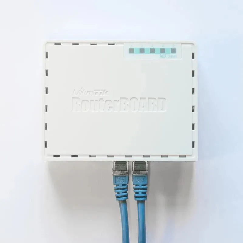 Mikrotik Wired Ethernet Router ,No Wifi, RB750Gr3, hEX, Dual Core 880MHz CPU, 256MB RAM, 16 MB ,MicroSD,, 5xGigabit LAN, USB,