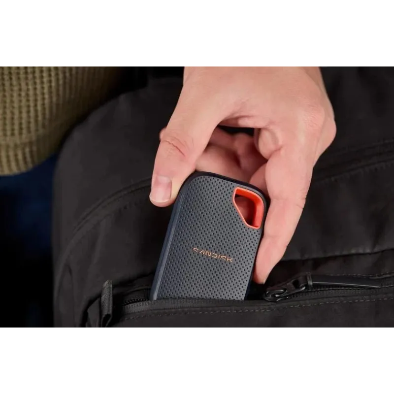 External SSD-SANDISK-Read speed 2000 MB-s-1000 GB-SanDisk Extreme Portable SSD ,V3, 1 TB ,SDSSDE70-1T00-G25,-SDSSDE70-1T00-G25