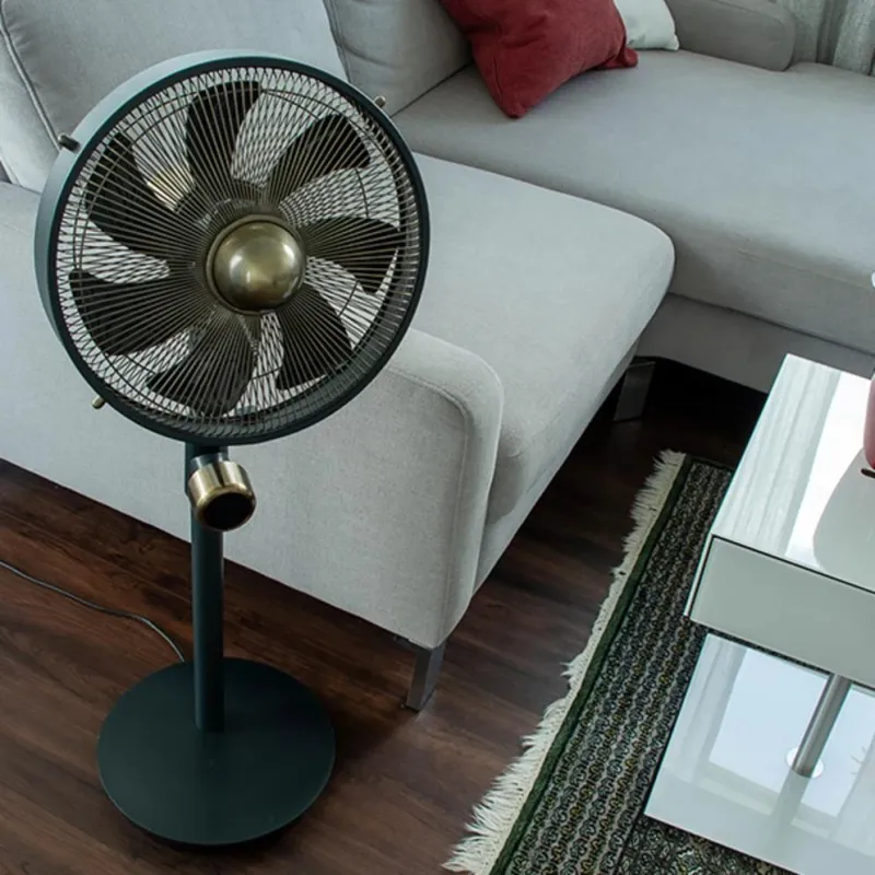 Fan standing uranus-cop001101 stylies