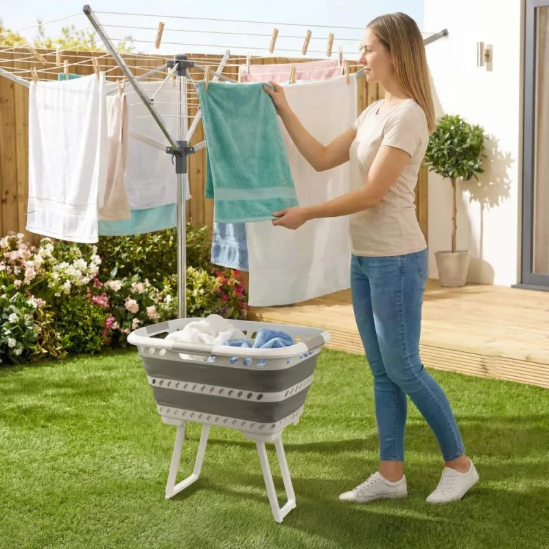 Beldray LA00000153EU7 40L Collapsible Laundry Basket With Legs
