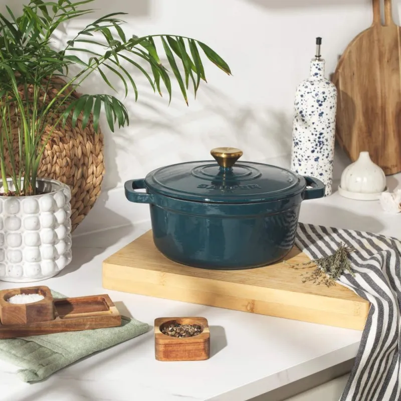 Salter BW14433GR Chester 2L Shallow Cast Iron Casserole Pot 20 cm, Green