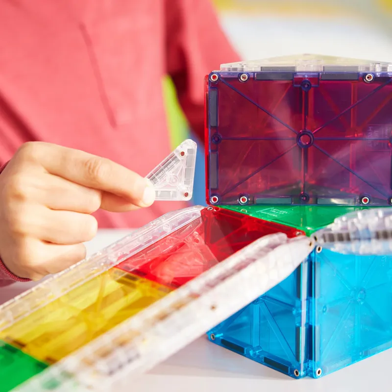 MAGNA-TILES Magnētiskais konstruktors Dzelzceļa sacīkstes, 27 gab.