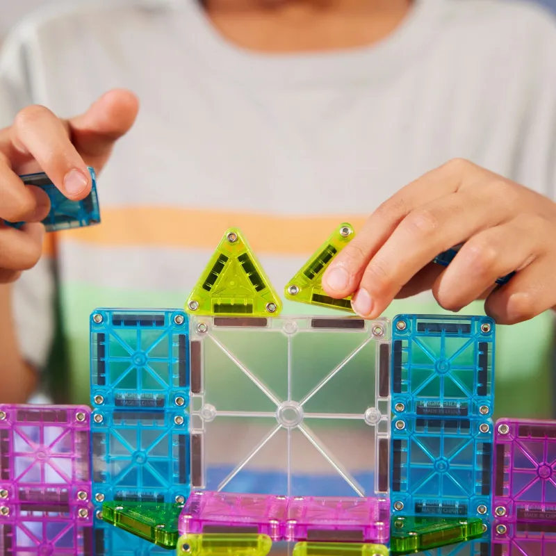 MAGNA-TILES magnētiskais konstruktoru komplekts Travel Deluxe, 55 gab.