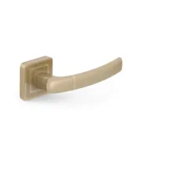 Durų rankena. vidaus Metal-Bud Brass CAMILA. žalvario