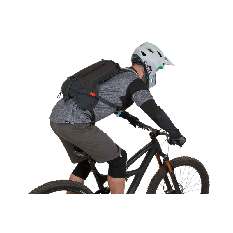 Thule 3796 Rail Hydration Pack 8L Covert