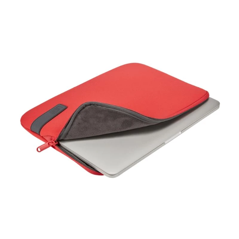 Case Logic 3945 Reflect 13 REFMB-113 Red