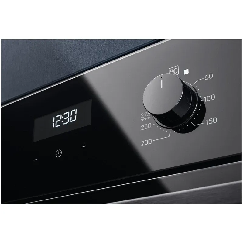 Iebūvētā cepeškrāsns Electrolux 600 sērija „SteamBake“ EOD5C50Z