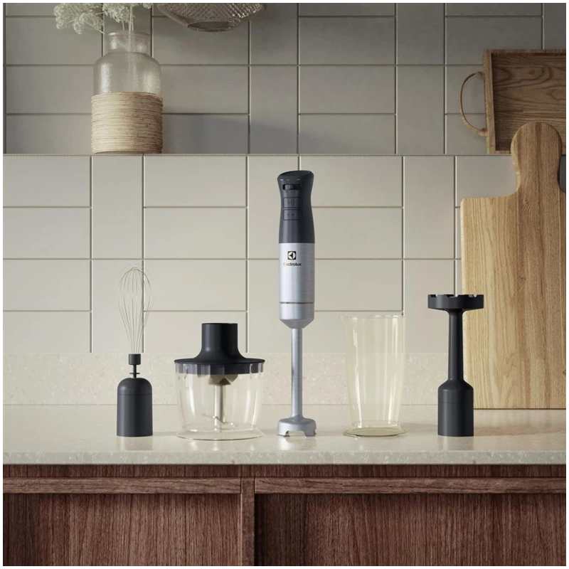 Rokas blenderis electrolux e5hb2-8ss