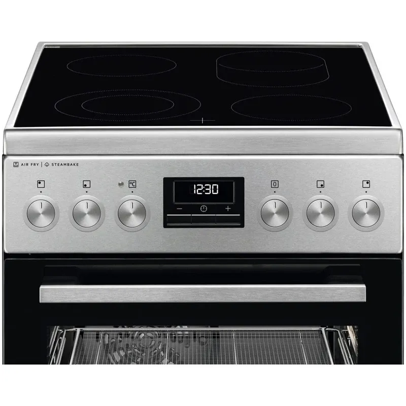 Elektriskā plīts ar elektrisko cepeškrāsni AEG 6000 sērija „SteamBake“ CCB56490BM