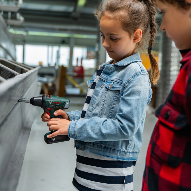 KLEIN BOSCH bezvadu urbmašīna