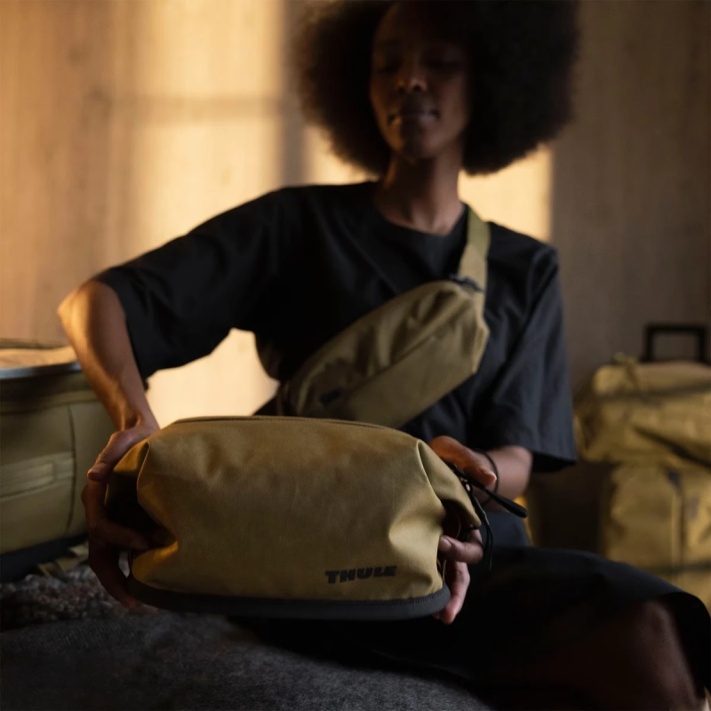 Thule 5437 Aion Toiletry Bag Black