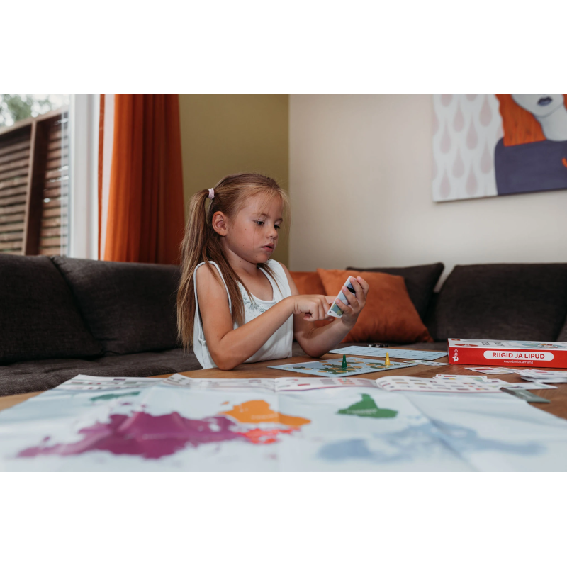 bo. Educational board game "Countries and flags" ,In Estonian lang.,