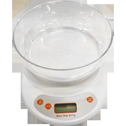 Svari virtuves digitālie ar trauku 5kg balti