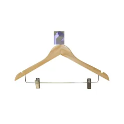 Pakaramais koka ar knaģiem, gaiši brūns