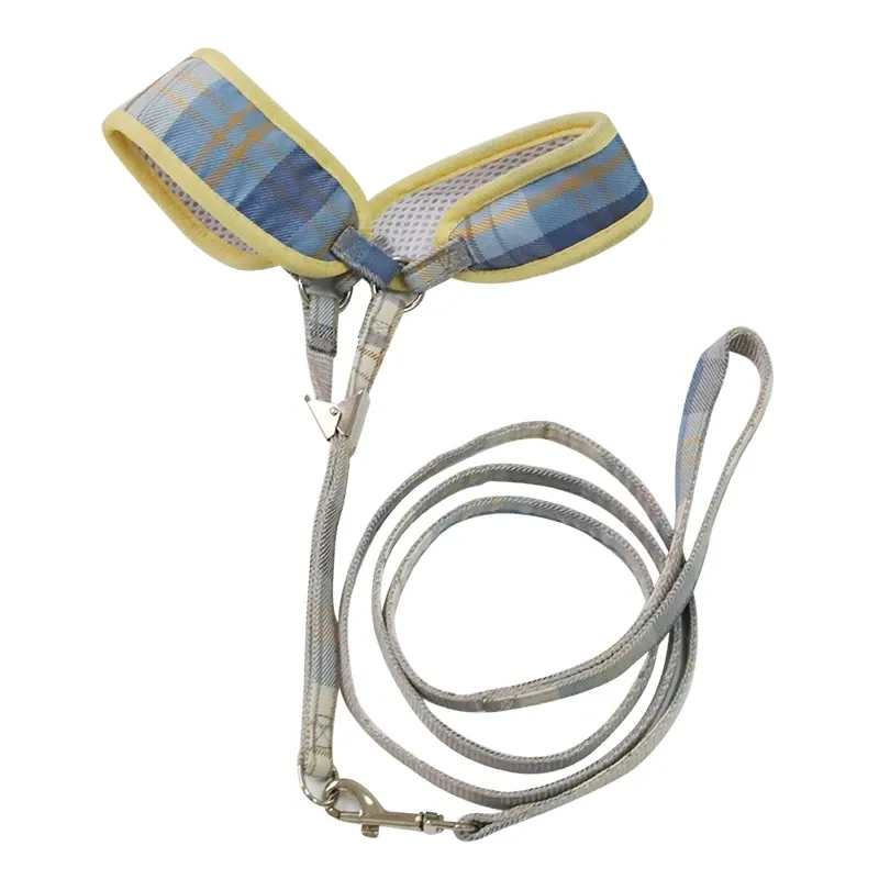 Animal leash with belt