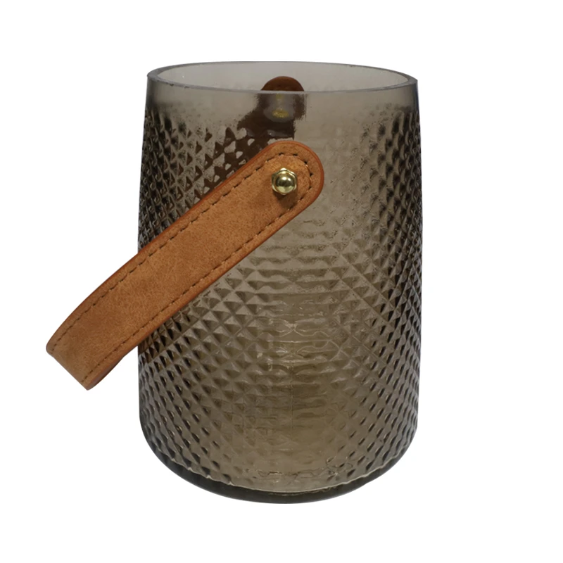 Vāze-svečturis stikla ar ādas rokturi 10.5x15.3cm, dūmakaini brūna