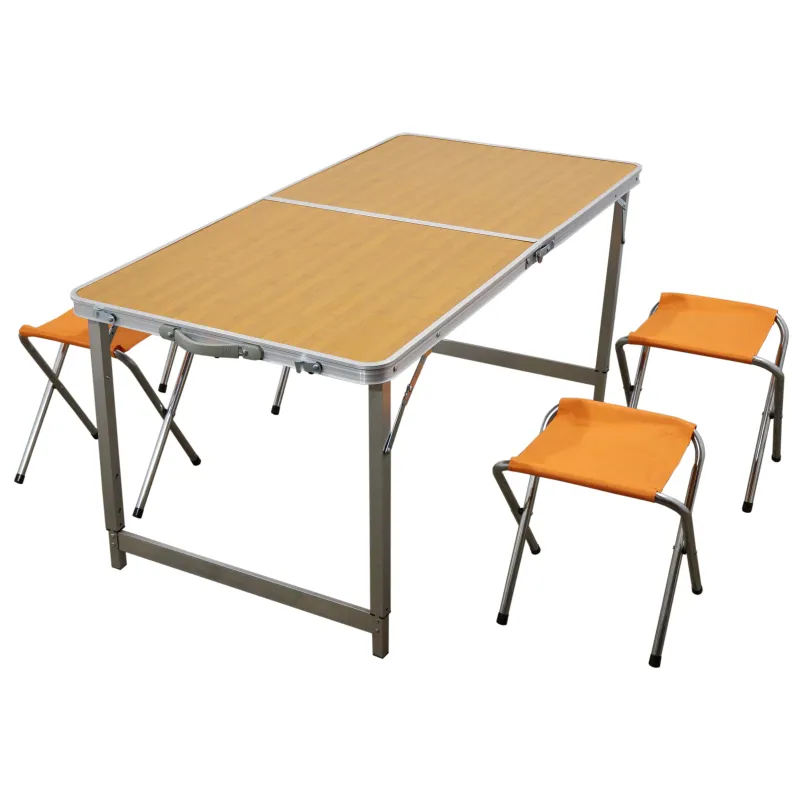 Kempinga komplekts, galds ar 4 krēsliem