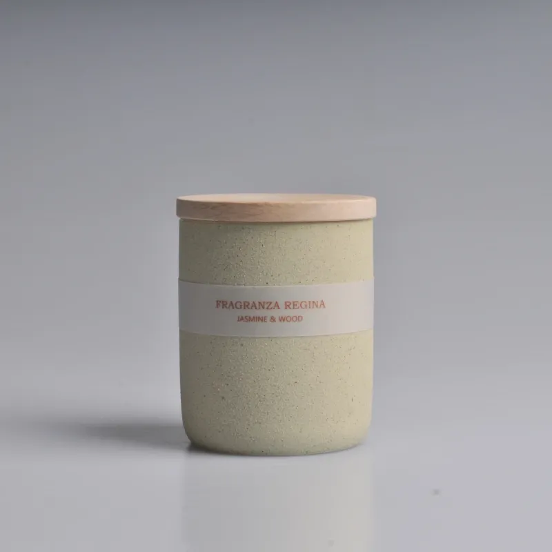 Aromātiskā svece JASMINE & WOOD 230gr, +-- 35h