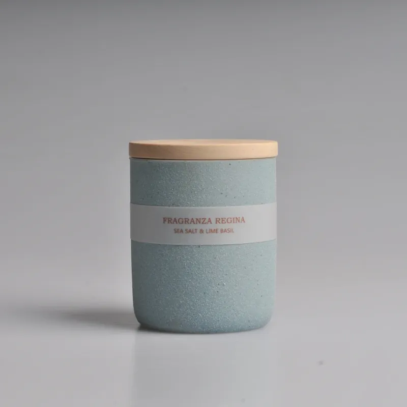 Aromātiskā svece Sea salt & Lime Basil 230gr, +-- 35h