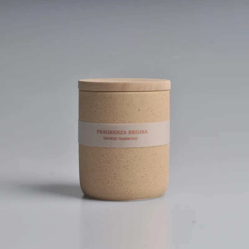 Aromātiskā svece SMOKED TEAKWOOD 230gr, +-- 35h