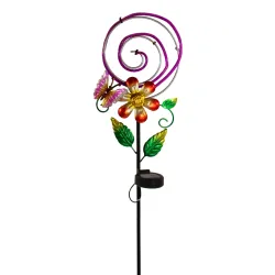 Dārza dekors ar solāro gaismu