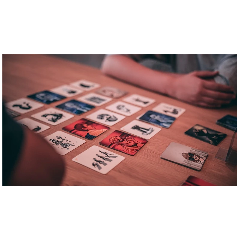 Galda spēle Brain Games Codenames Pictures