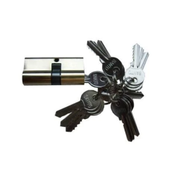 Cilindra slēdzene. 65 mm. 30×35 mm. pārklāts ar misiņu